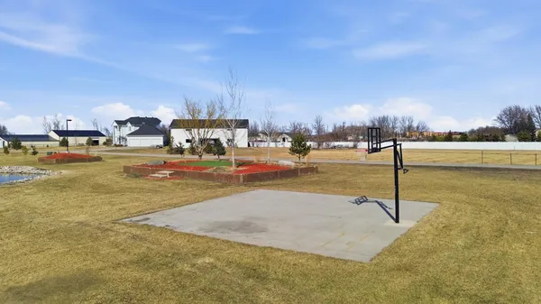 $1,750,000 | 7620 Adelman Drive, Horace, ND 58047