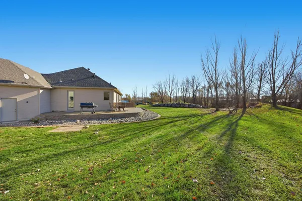 $1,750,000 | 7620 Adelman Drive, Horace, ND 58047