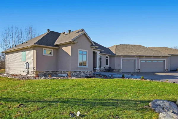 $1,750,000 | 7620 Adelman Drive, Horace, ND 58047