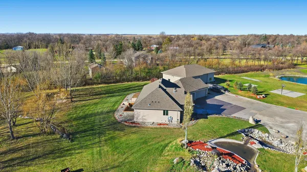 $1,750,000 | 7620 Adelman Drive, Horace, ND 58047