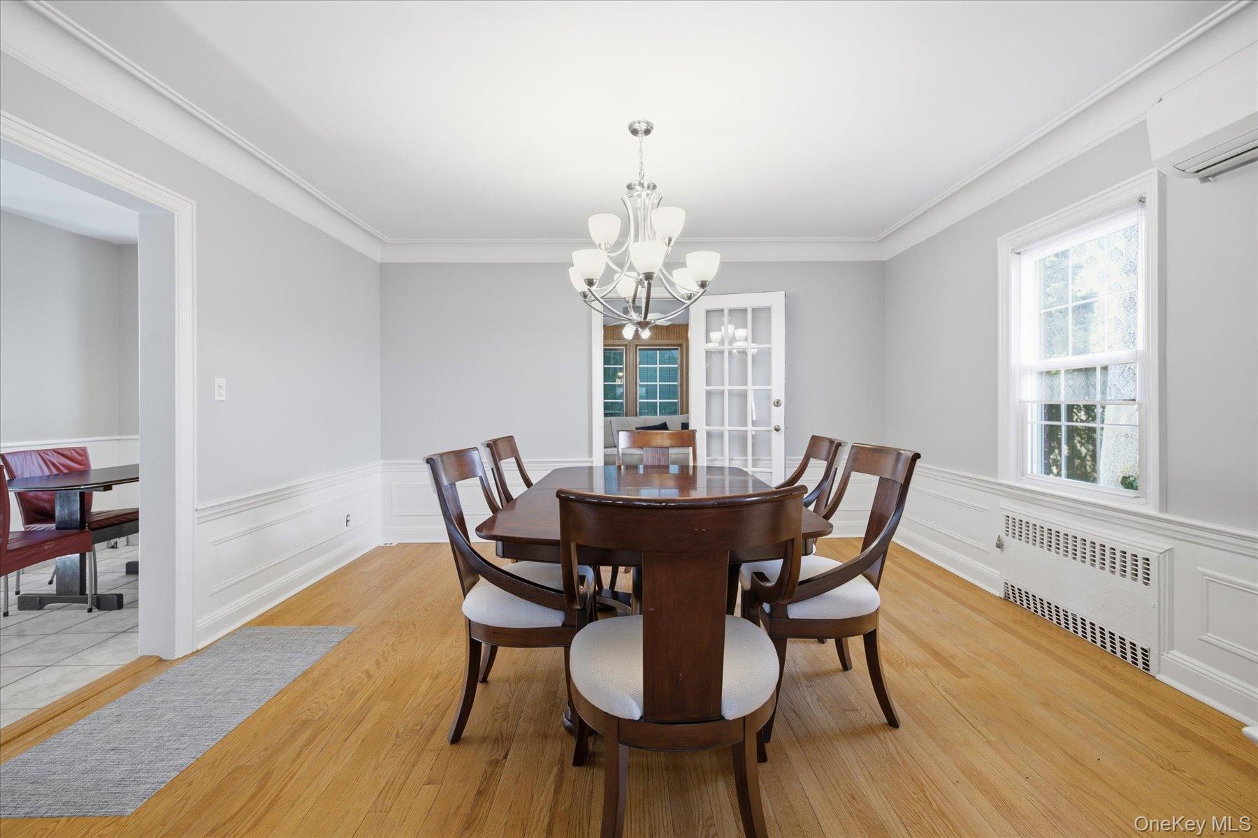 108 Muirfield Road Rockville Centre, NY 11570 - Photo 5 of 15