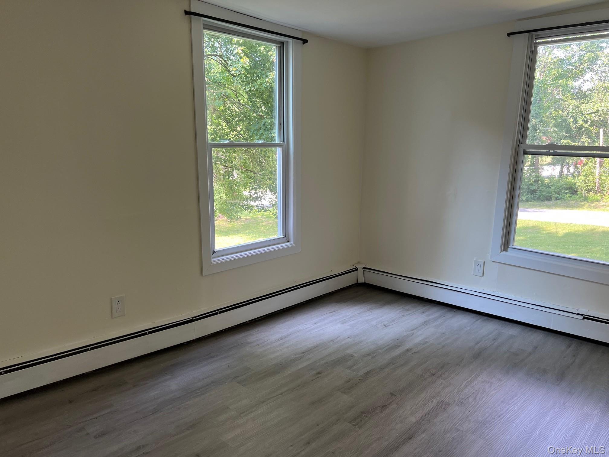 286 Crum Elbow Road, Unit 3 Hyde Park, NY 12538 - Photo 10 of 15 Bedroom