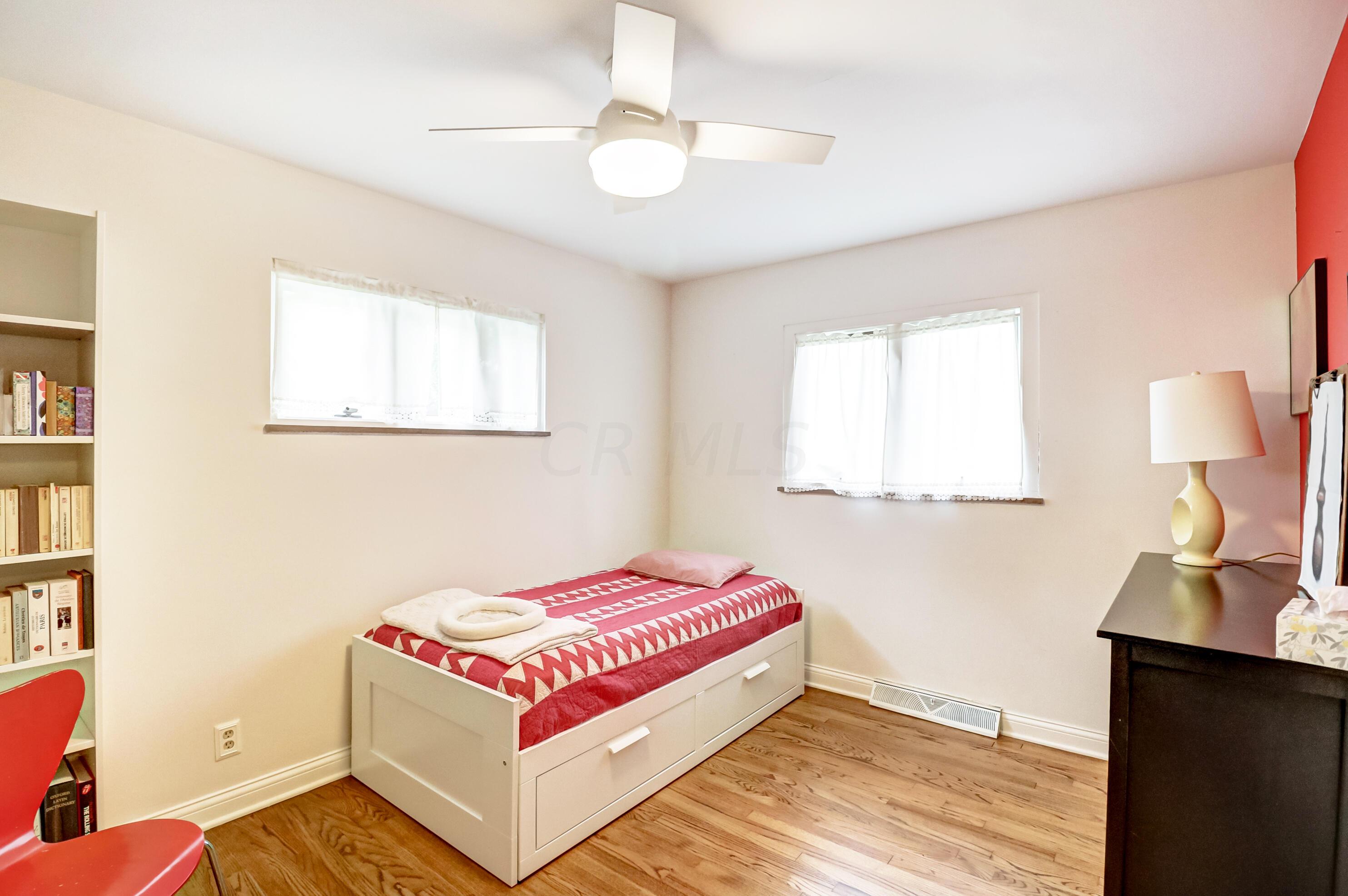 1415 Kirkley Road Columbus, OH 43221 - Photo 18 of 25 020
