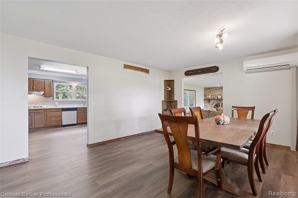 11377 North Lewis Road Clio, MI 48420 - Photo 6 of 57