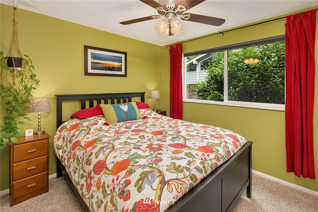 5530 140th Street Southwest Edmonds, WA 98026 - Photo 12 of 21 Gallery Image 12