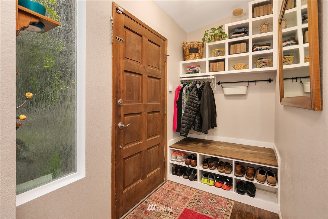 5530 140th Street Southwest Edmonds, WA 98026 - Photo 17 of 21 Gallery Image 17