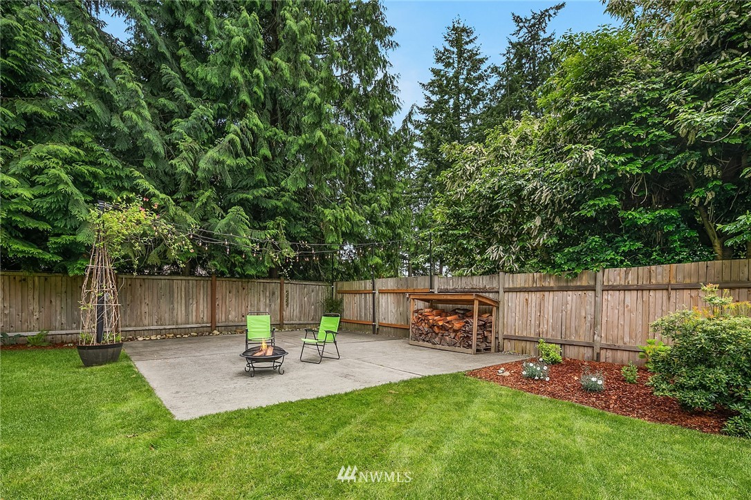 5530 140th Street Southwest Edmonds, WA 98026 - Photo 9 of 21 Gallery Image 9