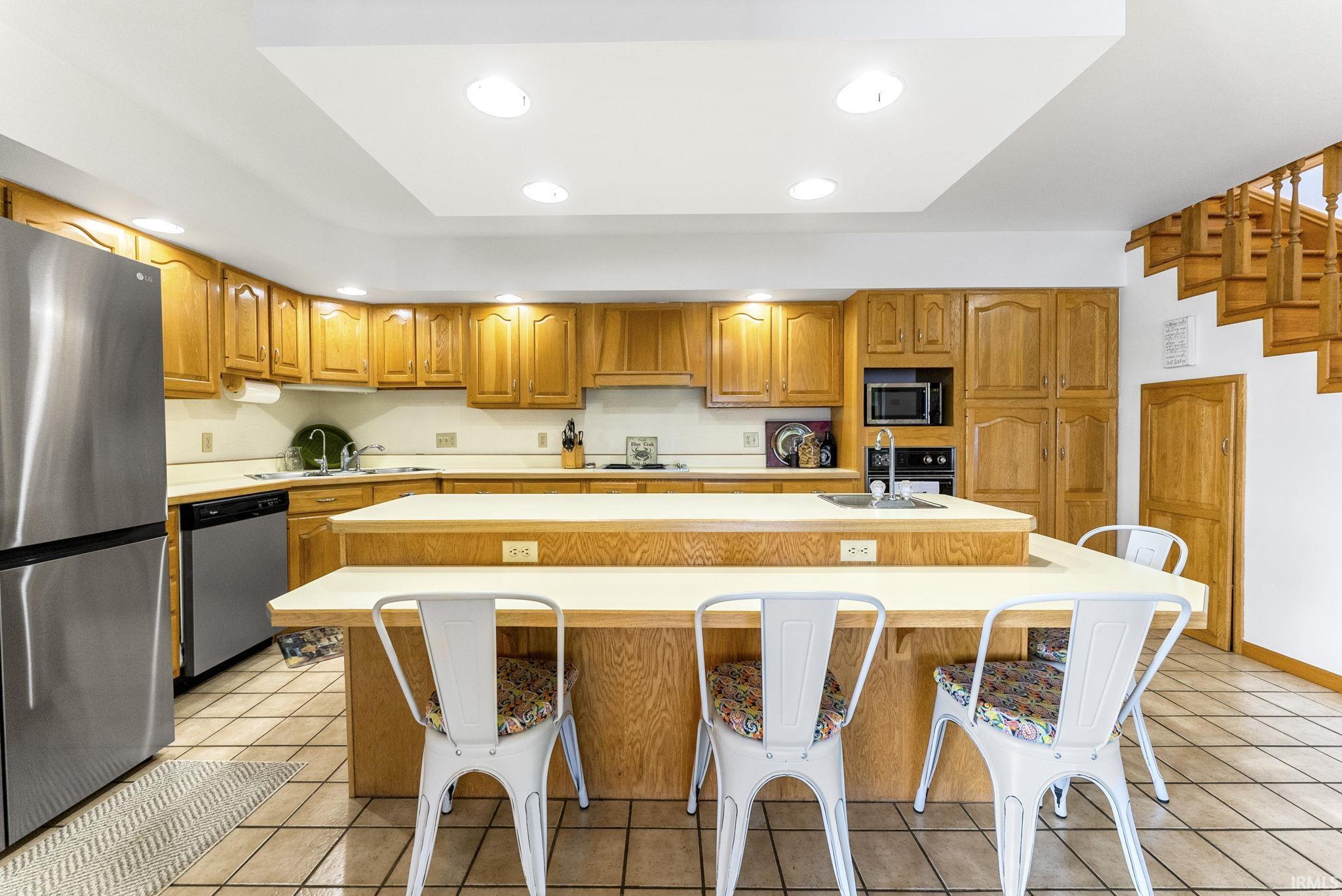 2405 West Sycamore Beach Road Angola, IN 46703 - Photo 11 of 36