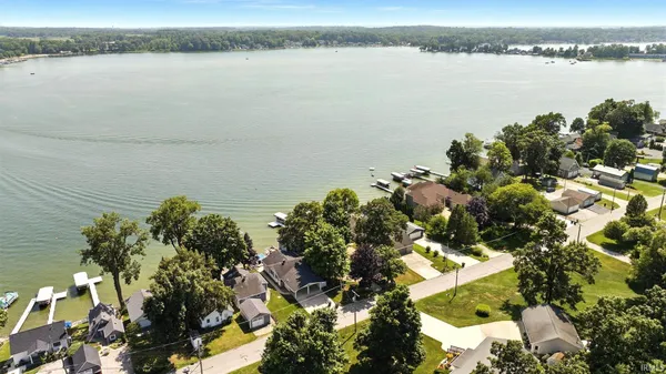 $849,900 | 2405 West Sycamore Beach Road, Angola, IN 46703