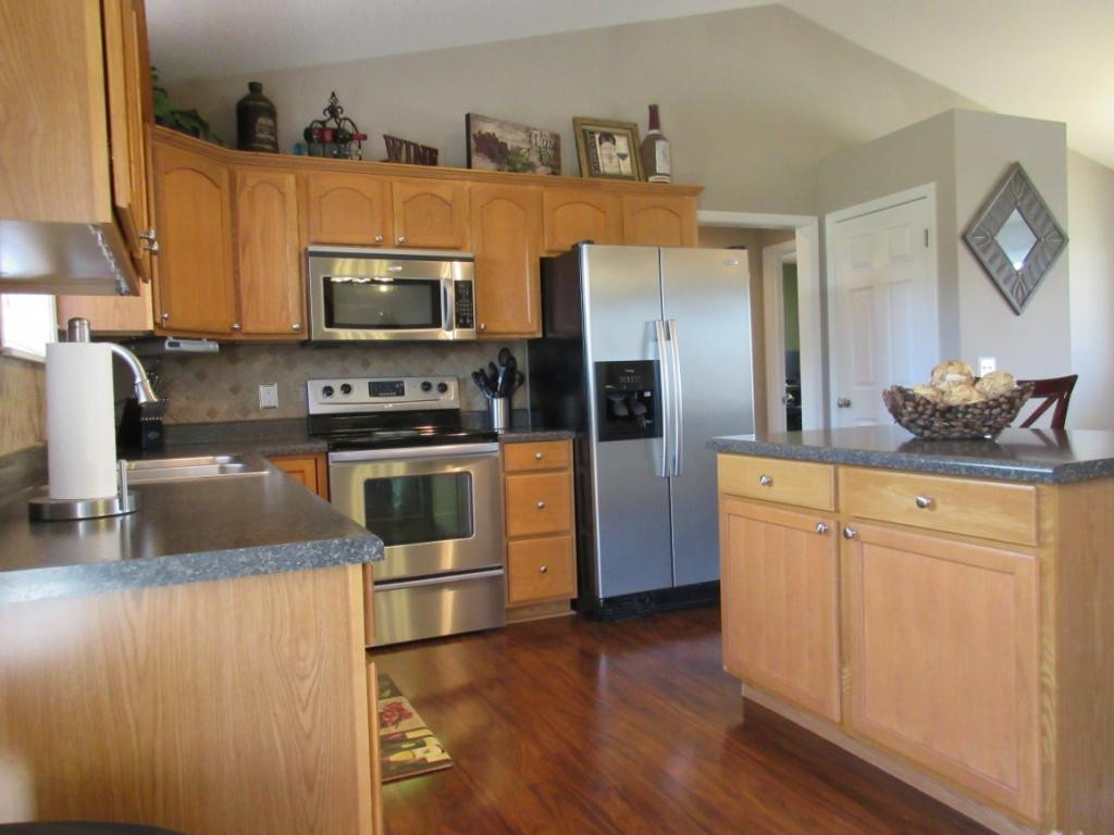 225 New Hope Road Jonesborough, TN 37659 - Photo 2 of 14 Kitchen