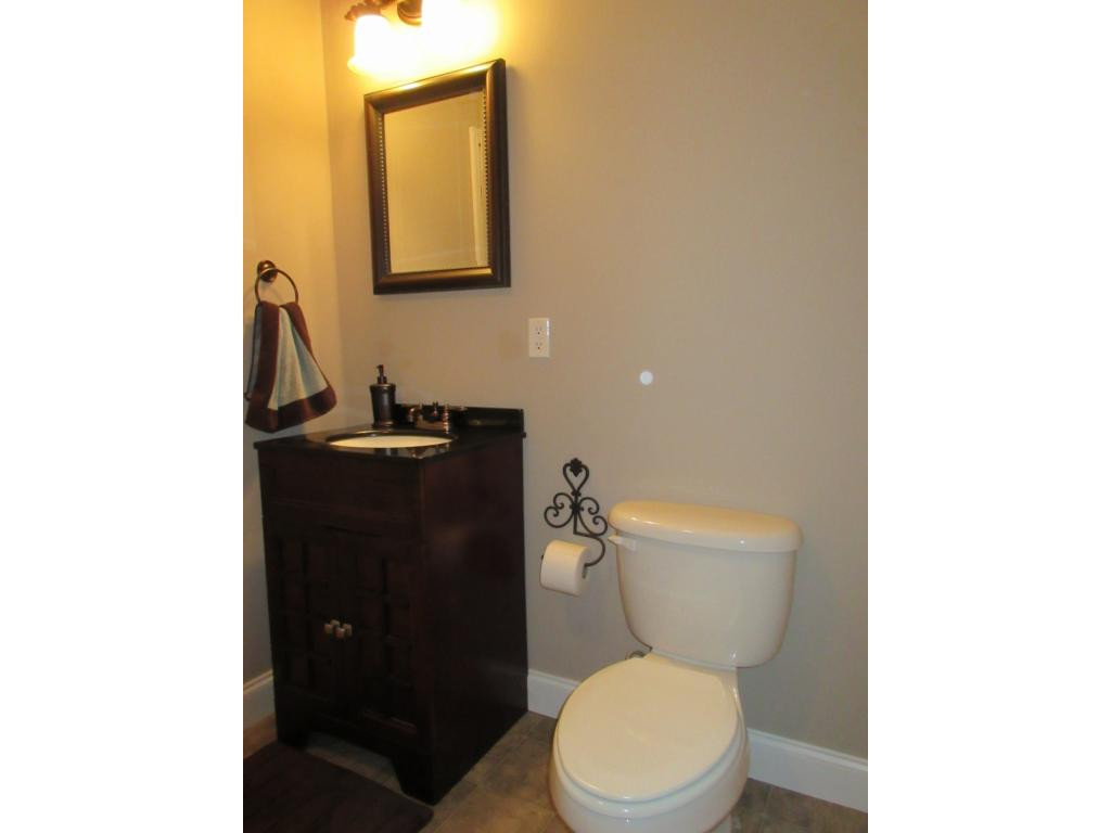 225 New Hope Road Jonesborough, TN 37659 - Photo 8 of 14 Half Bath