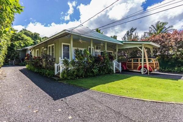 5175 Weke Road Hanalei, HI 96714 - Photo 2 of 25 a view of a house with garden and plants