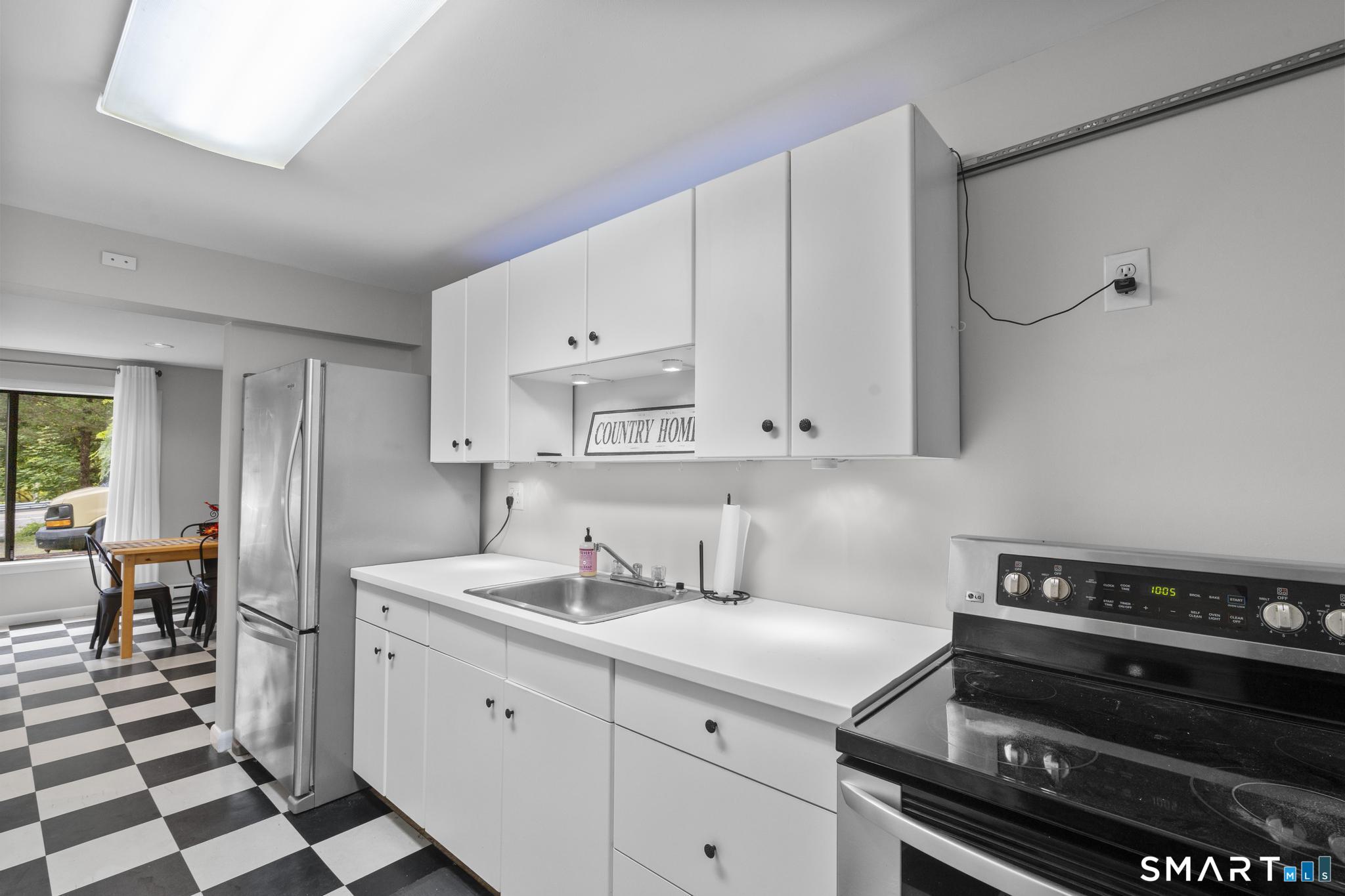 292 Branch Road Thomaston, CT 06787 - Photo 12 of 32 Gallery Image 12