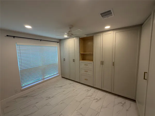 $2,250 | 2218 Round Lake Drive, Houston, TX 77077