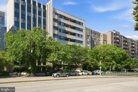 $2,500 | 1312 Massachusetts Avenue Northwest, Unit 110, Washington, DC 20005