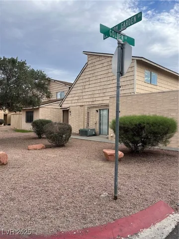 $800 | 5196 Golden Lane, Unit A, Las Vegas, NV 89119