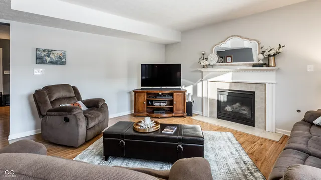 $349,900 | 8815 North Fawn Meadow Drive, McCordsville, IN 46055