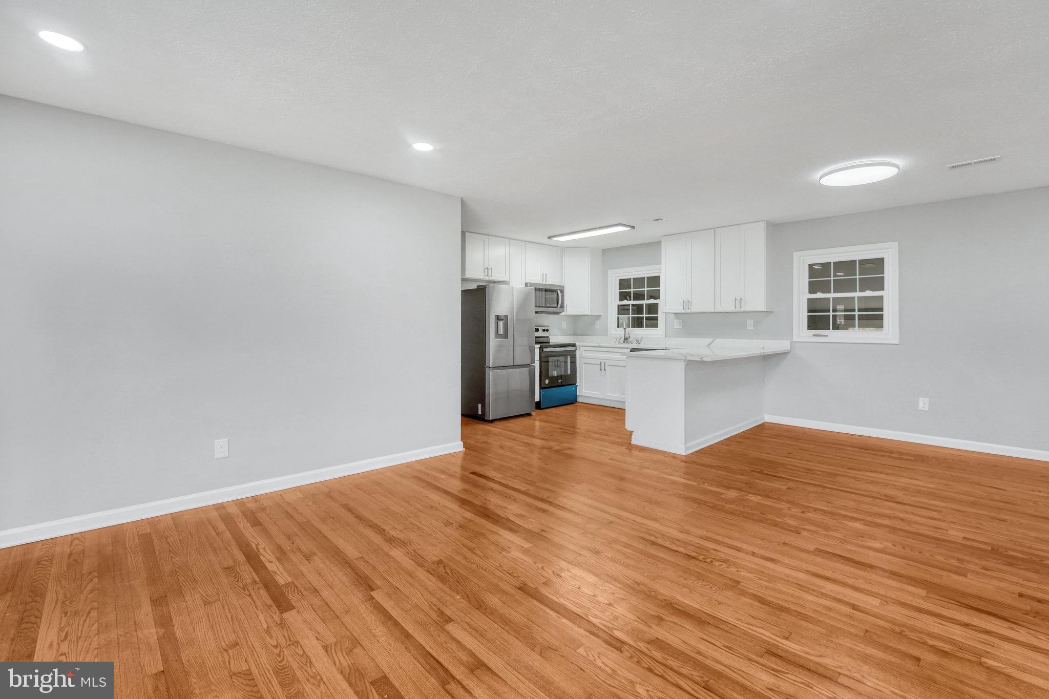 6514 Horseshoe Road Clinton, MD 20735 - Photo 7 of 37