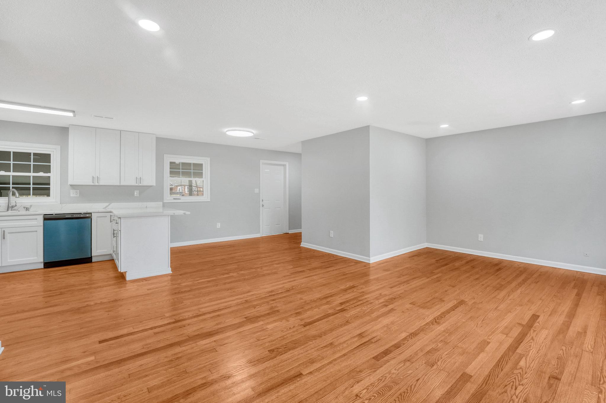 6514 Horseshoe Road Clinton, MD 20735 - Photo 8 of 37