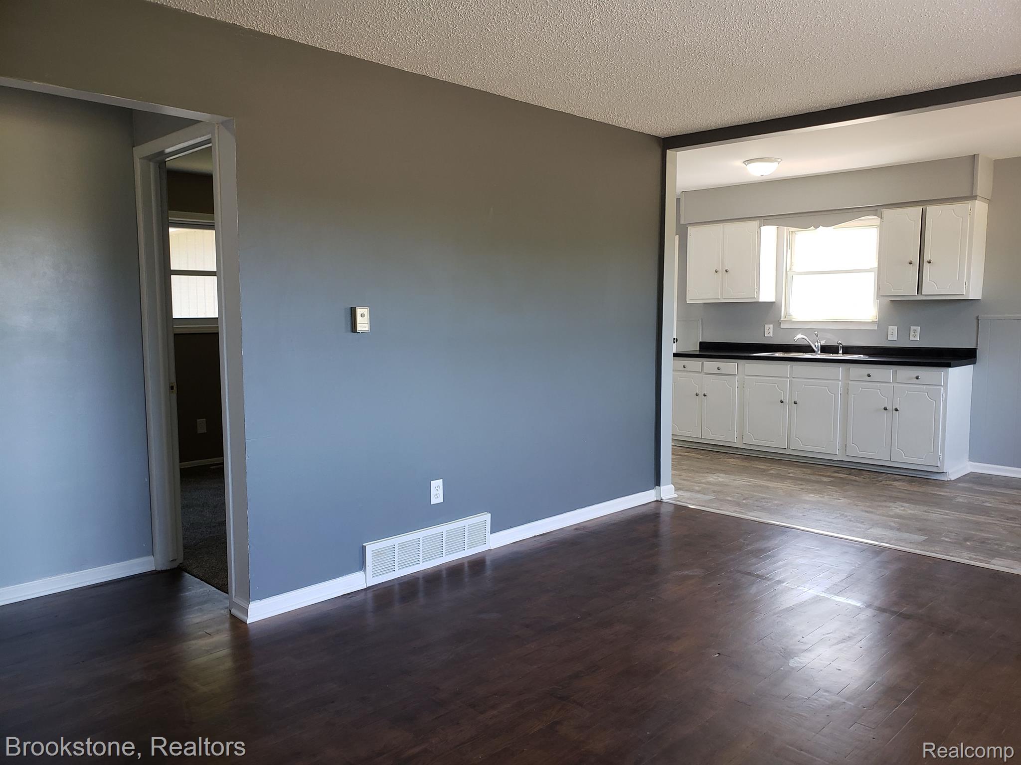 8044 Harris Road Millington, MI 48746 - Photo 3 of 14 Gallery Image 3