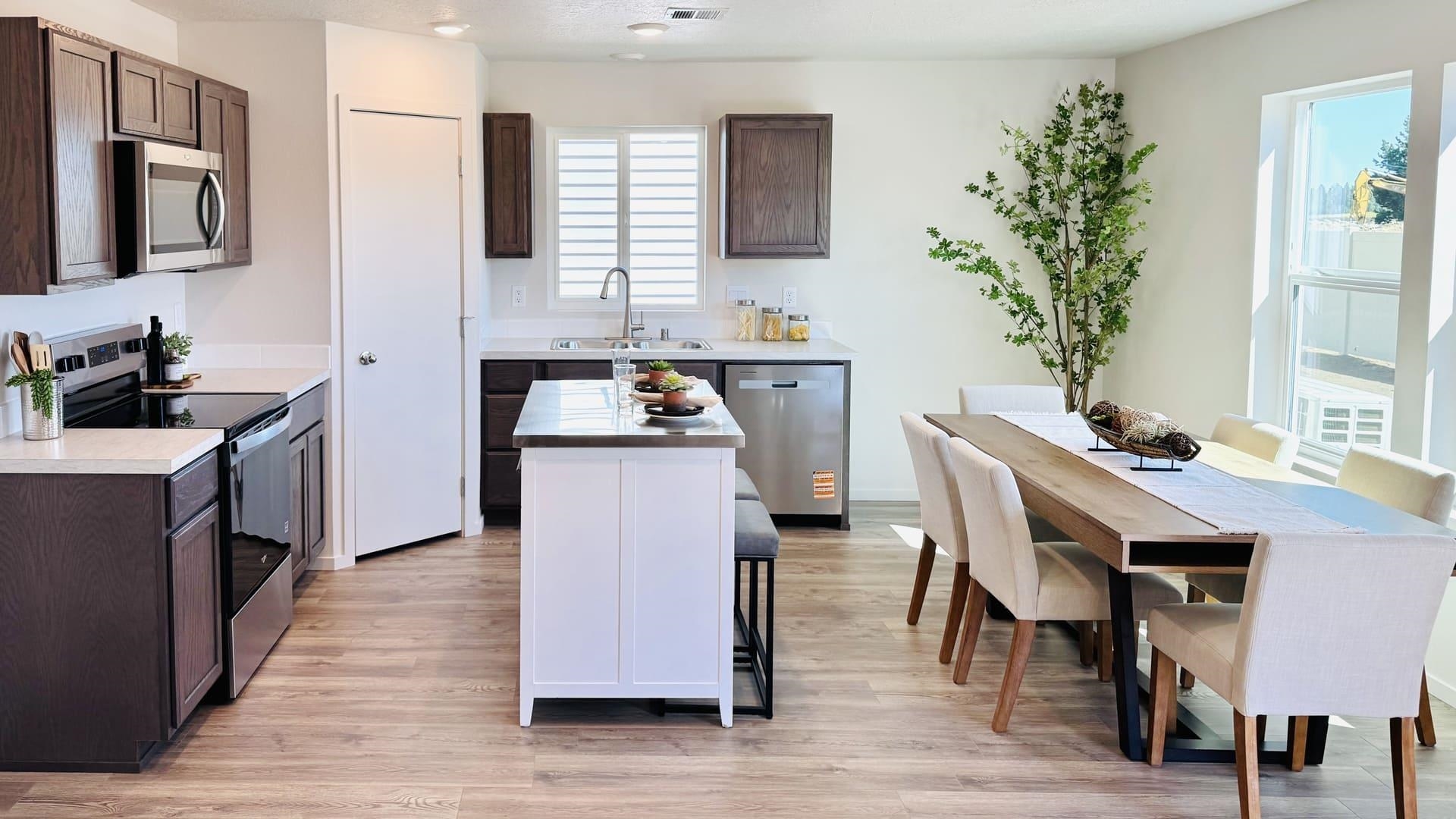 10254 Sorenstam Road Cheney, WA 99004 - Photo 4 of 37