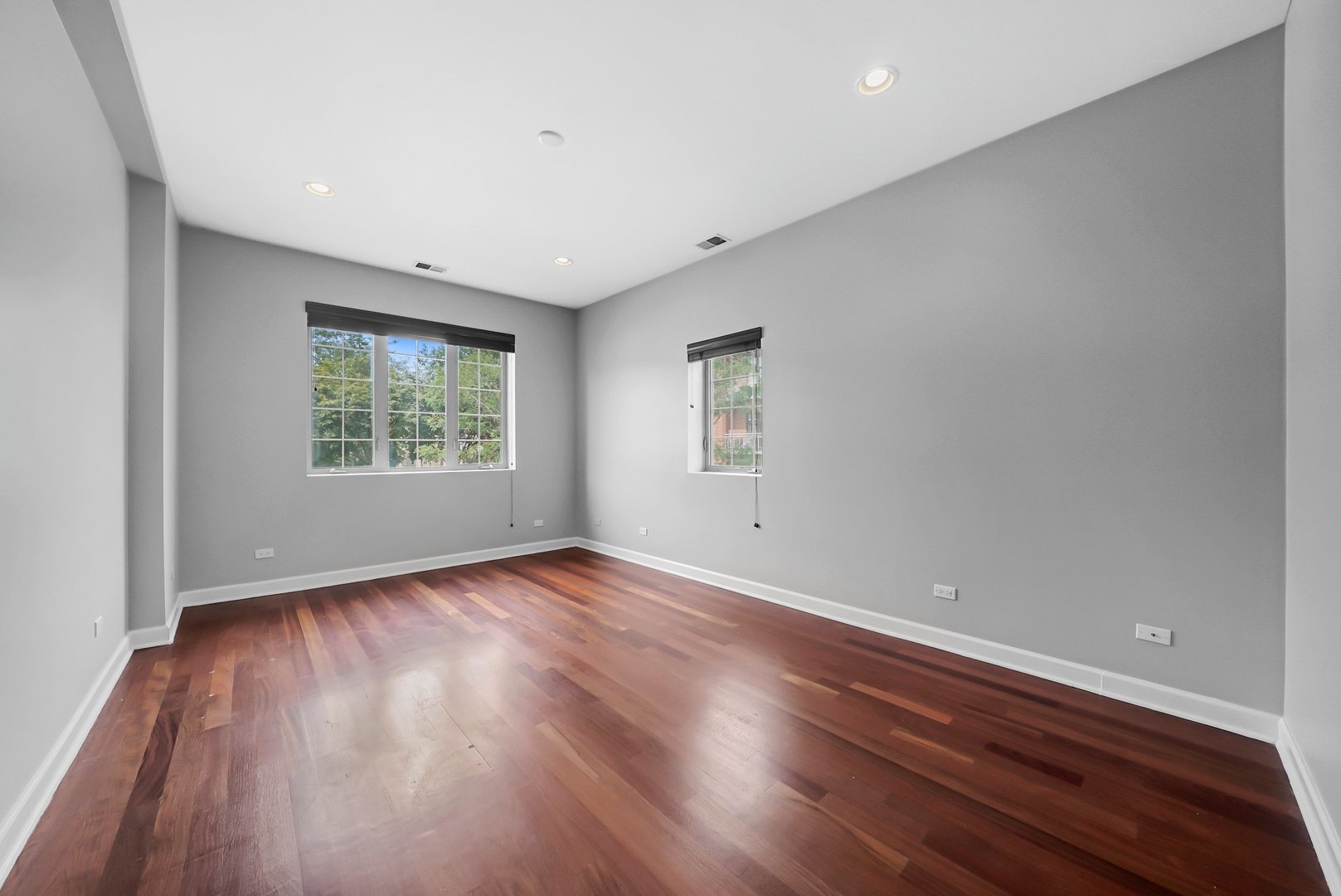 2900 West Irving Park Road, Unit 205 Chicago, IL 60618 - Photo 17 of 39