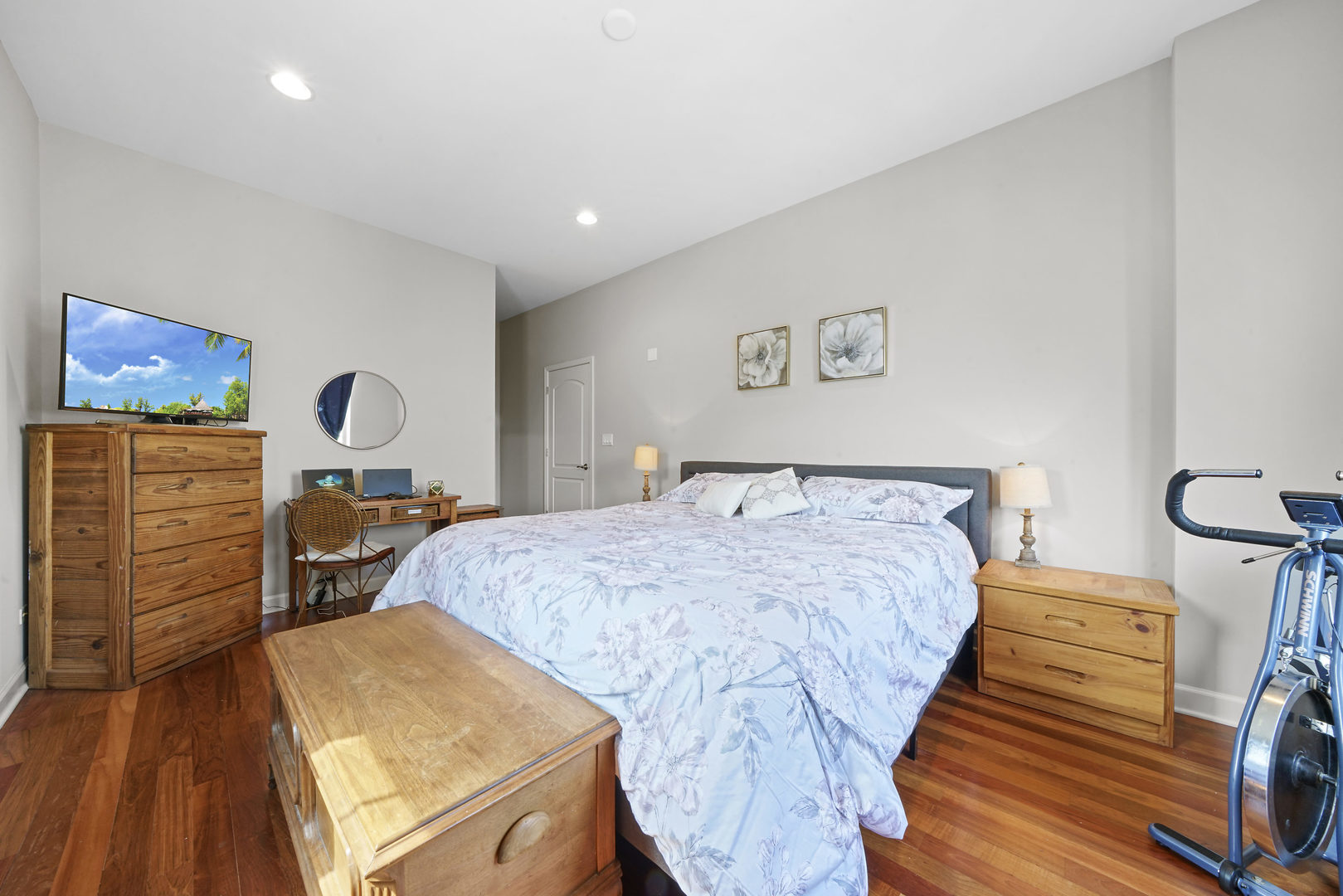 2900 West Irving Park Road, Unit 205 Chicago, IL 60618 - Photo 20 of 39