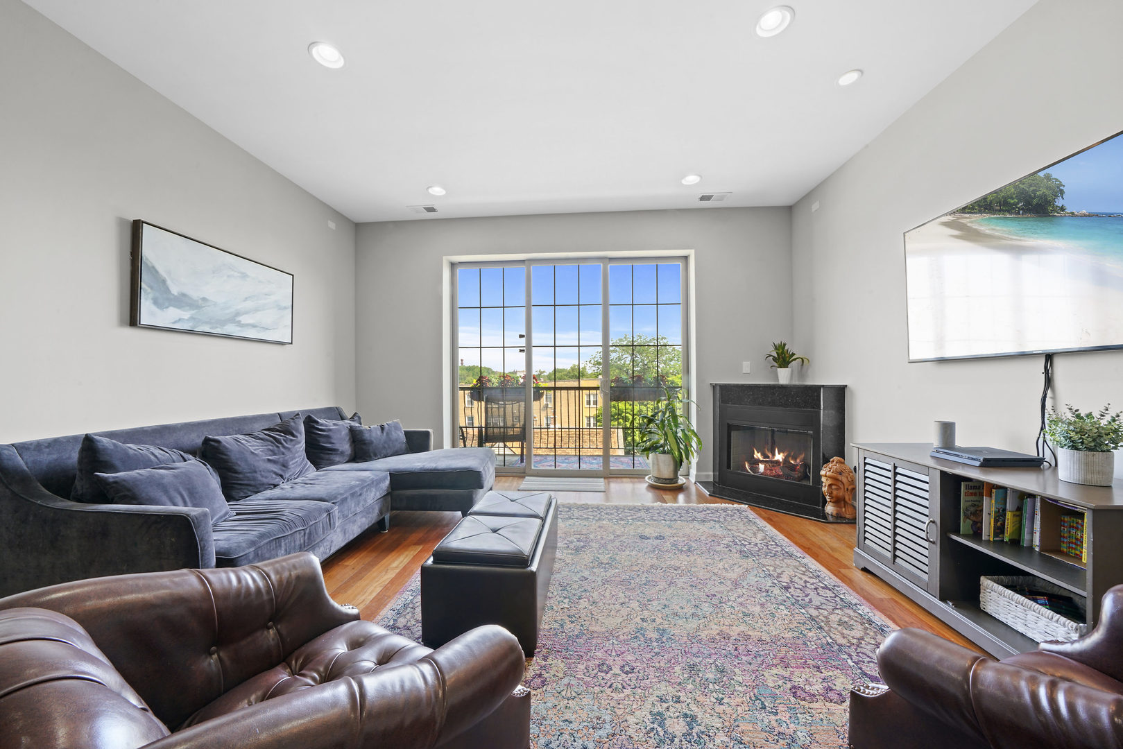 2900 West Irving Park Road, Unit 205 Chicago, IL 60618 - Photo 3 of 39