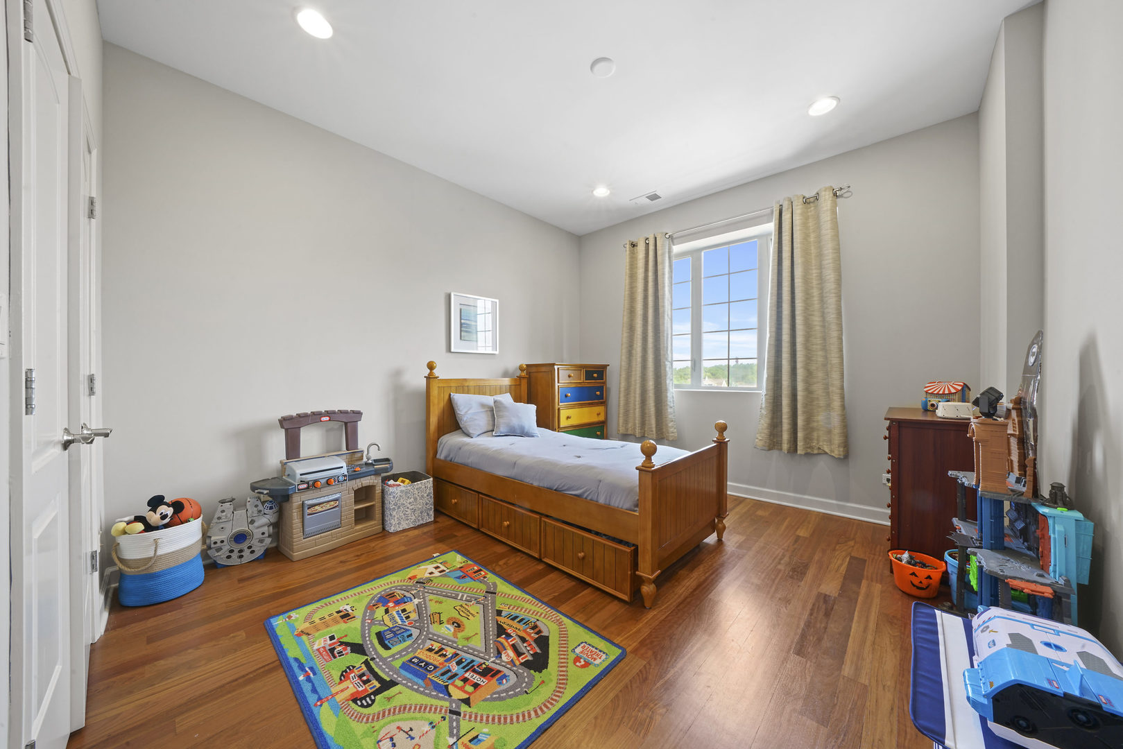 2900 West Irving Park Road, Unit 205 Chicago, IL 60618 - Photo 27 of 39