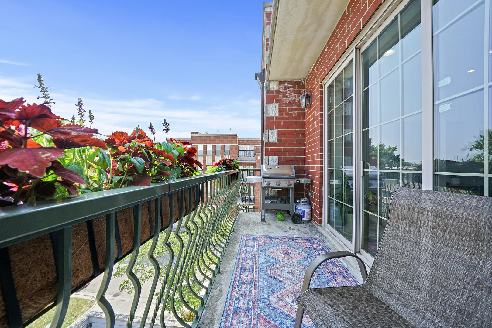 2900 West Irving Park Road, Unit 205 Chicago, IL 60618 - Photo 32 of 39