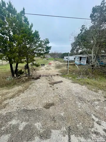 $123,990 | 300 Oakland Drive, Blanco, TX 78606