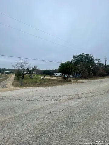 $123,990 | 300 Oakland Drive, Blanco, TX 78606
