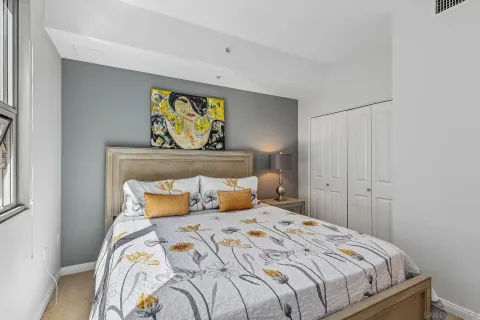 $409,900 | 206 Park Boulevard, Unit 313, San Diego, CA 92101