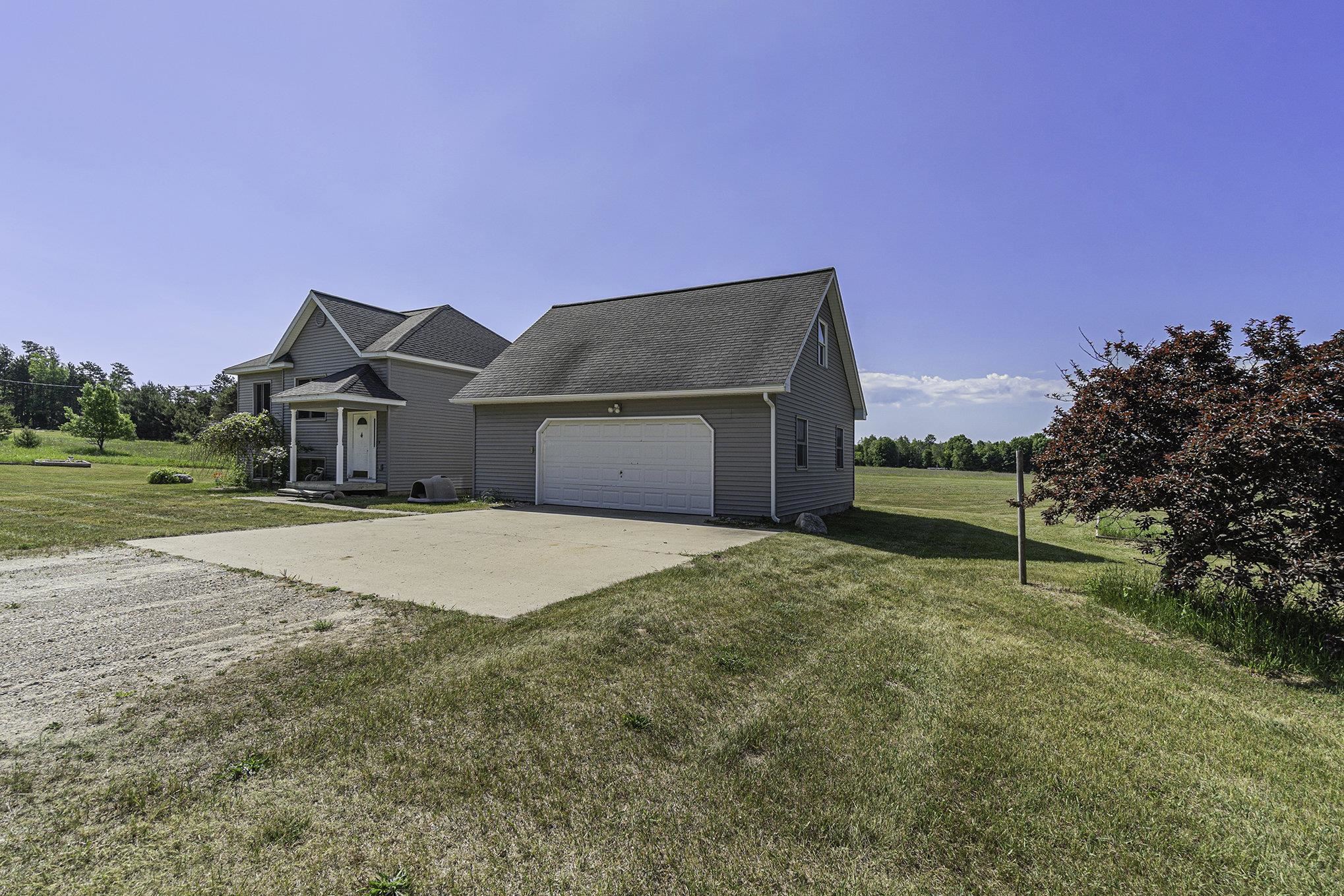 2819 West 18 Road Mesick, MI 49668 - Photo 4 of 25