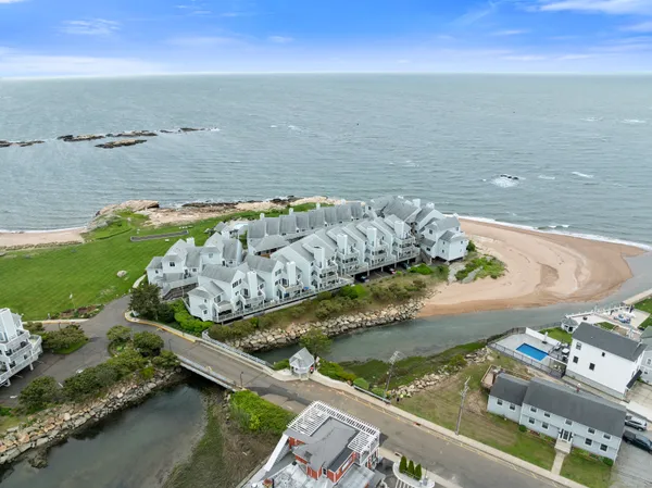 $419,000 | 1 Mansfield Grove Road, Unit 205, East Haven, CT 06512