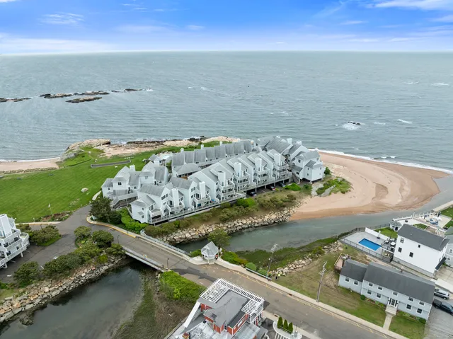 $429,000 | 1 Mansfield Grove Road, Unit 205, East Haven, CT 06512