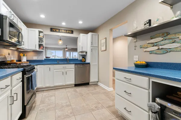 $399,000 | 1 Mansfield Grove Road, Unit 205, East Haven, CT 06512