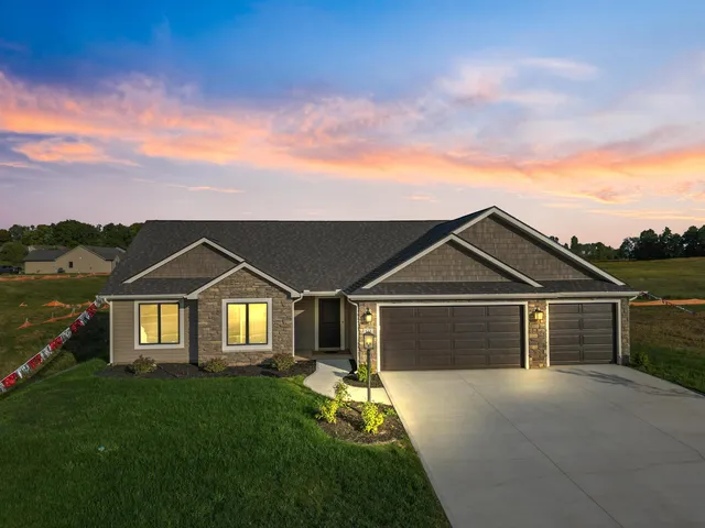 $349,900 | 145 Longrifle Road, Warsaw, IN 46580