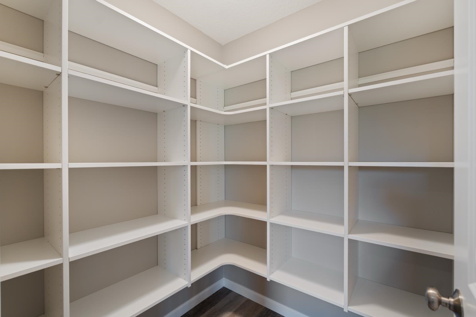 145 Longrifle Road Warsaw, IN 46580 - Photo 8 of 34