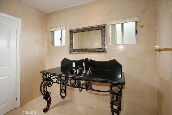 a view of a workspace with furniture