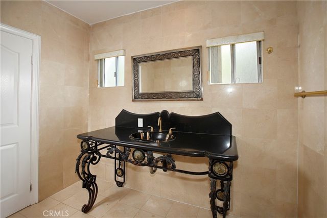 a view of a workspace with furniture