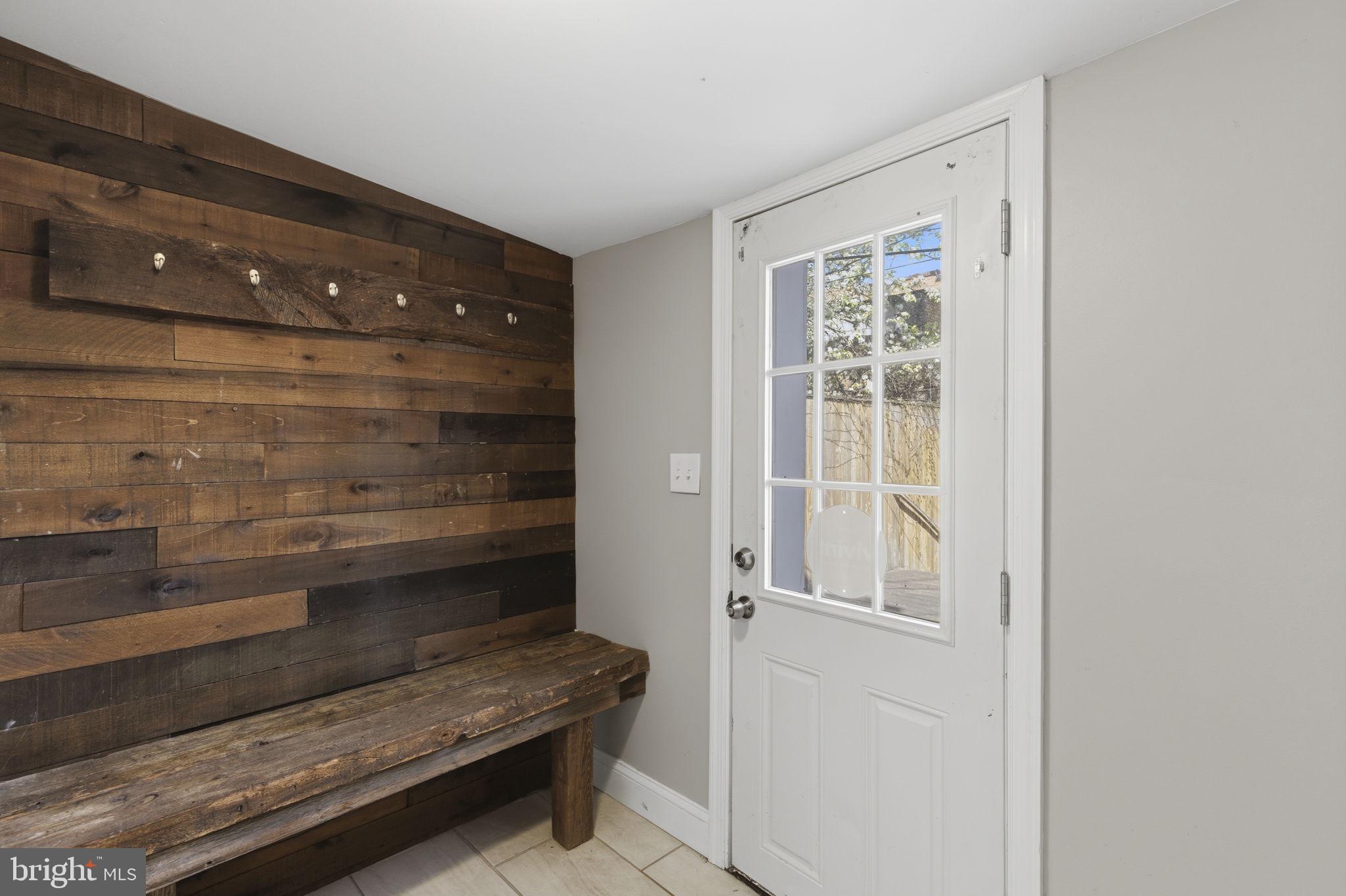 513 Scott Street Baltimore, MD 21230 - Photo 6 of 14 a view of table and window