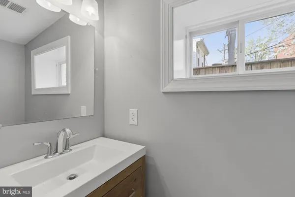 $2,100 | 513 Scott Street, Baltimore, MD 21230