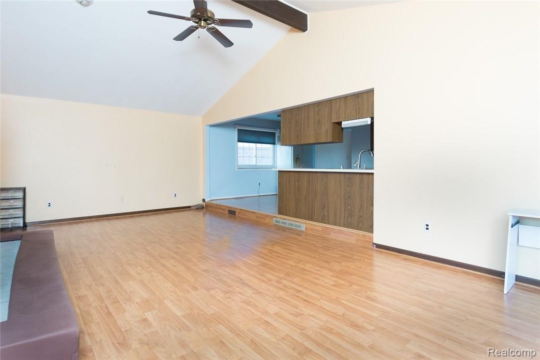 35812 Shell Drive Sterling Heights, MI 48310 - Photo 17 of 33 35812 Shell (17).jpg
