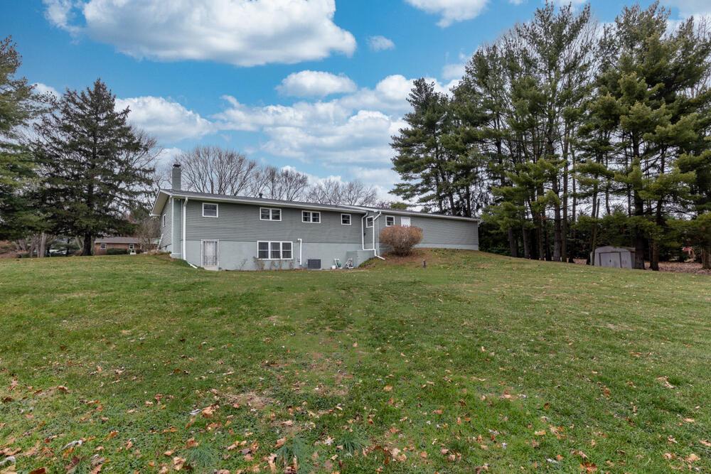 2882 Boving Road Southwest Lancaster, OH 43130 - Photo 19 of 23 1R6A3229-HDR