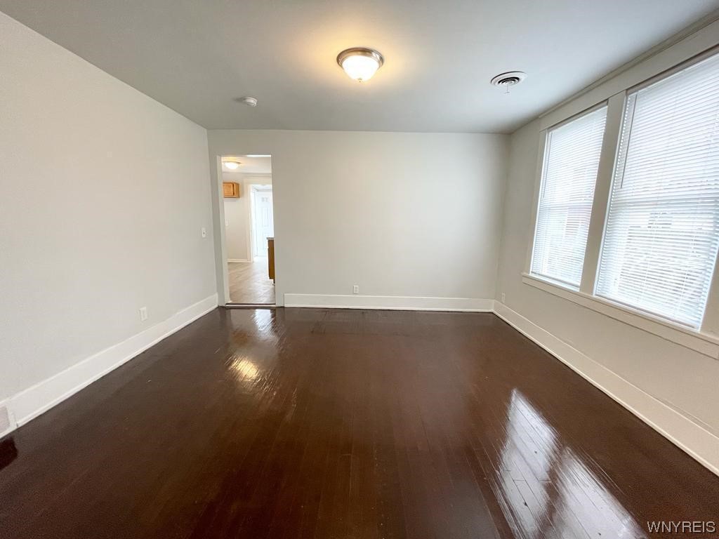 15 Shields Avenue Buffalo, NY 14213 - Photo 7 of 32