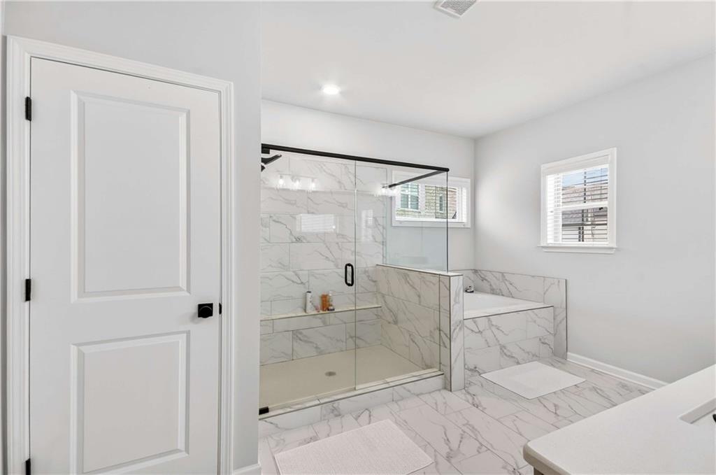 3481 Jasmine Way Atlanta, GA 30331 - Photo 33 of 41 a bathroom with a shower