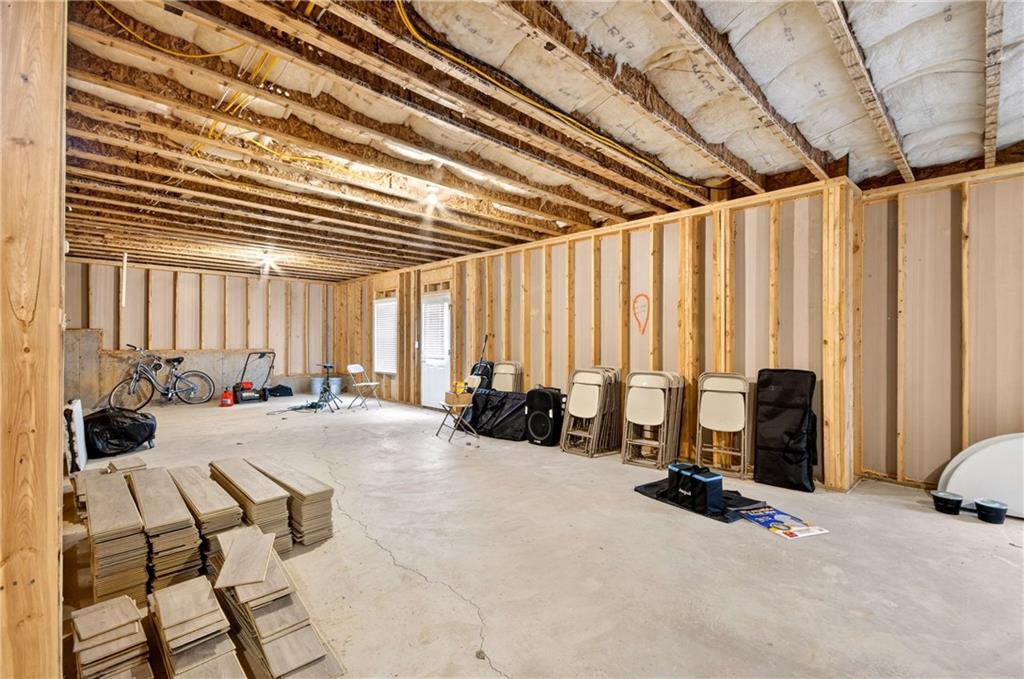 3481 Jasmine Way Atlanta, GA 30331 - Photo 35 of 41 a view of a room with gym equipment