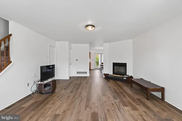$465,000 | 122 Longford Road, West Chester, PA 19380