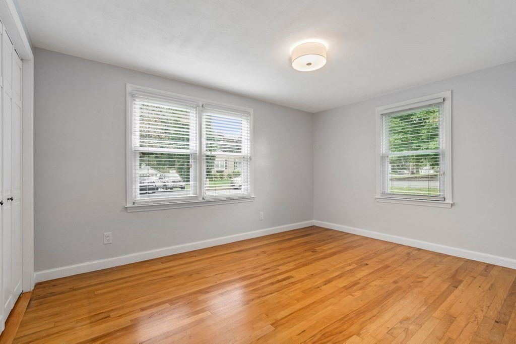 15 Temple Road Waltham, MA 02452 - Photo 12 of 29
